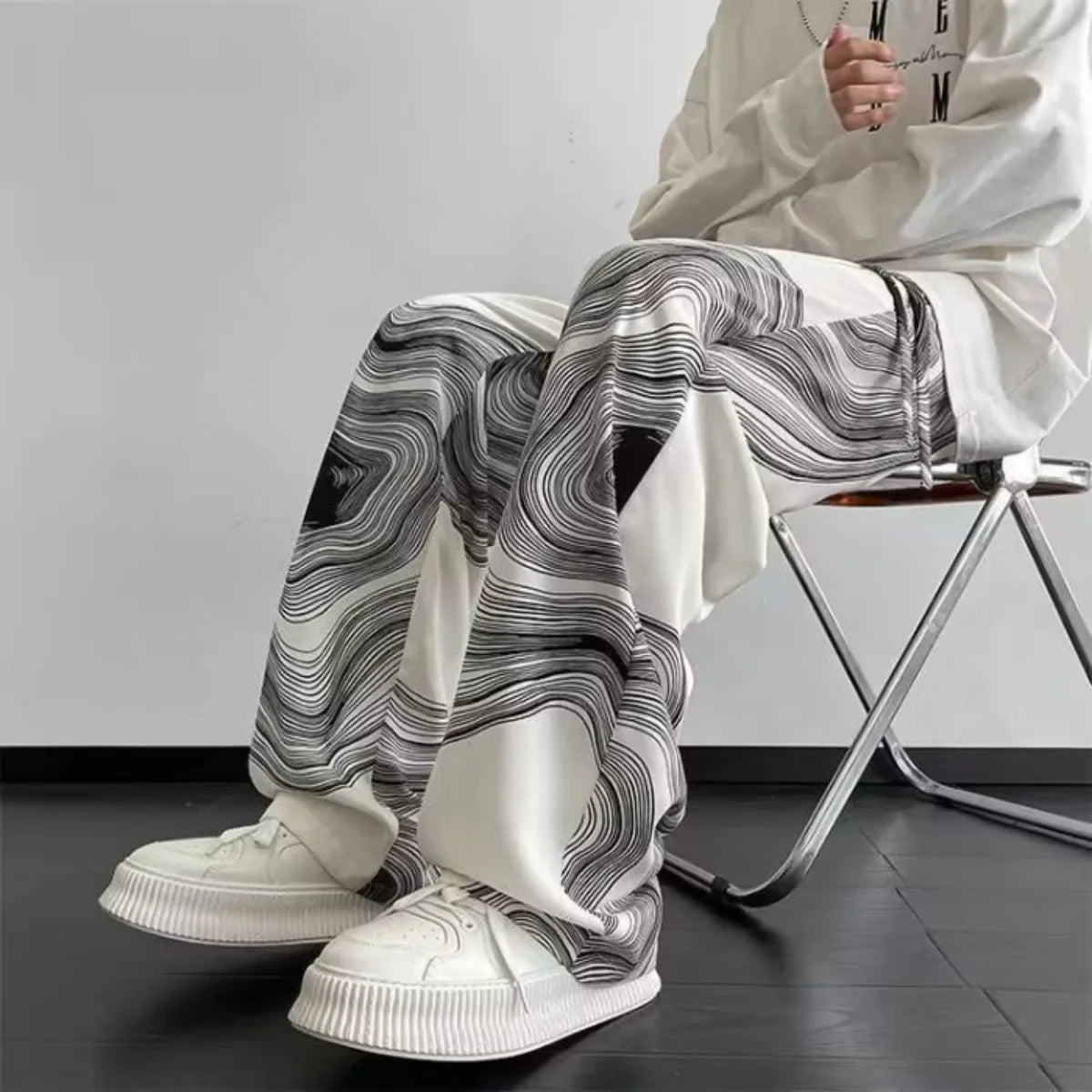 Solid Wide-Leg Street Pants