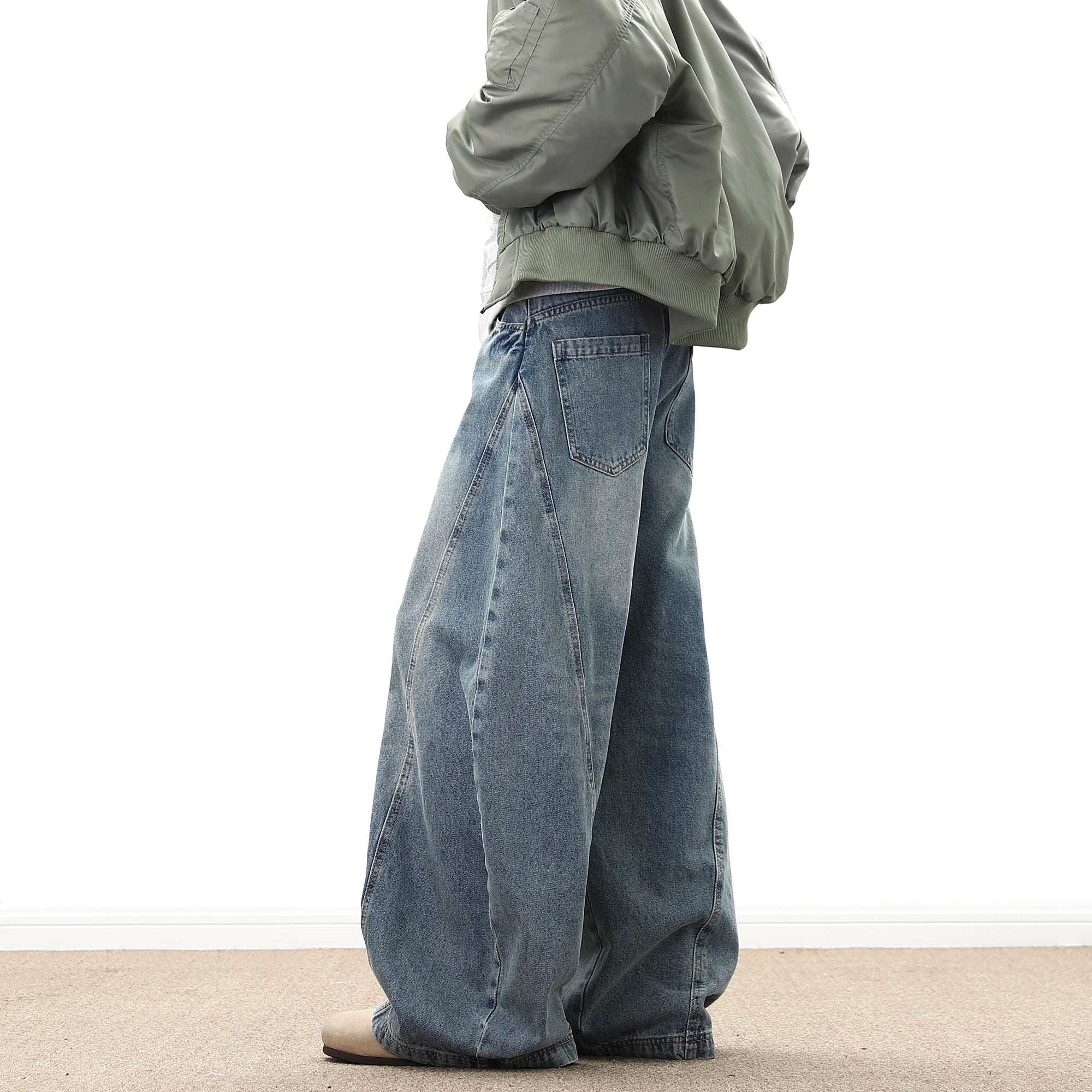 Washed Wide-Leg Baggy Jeans