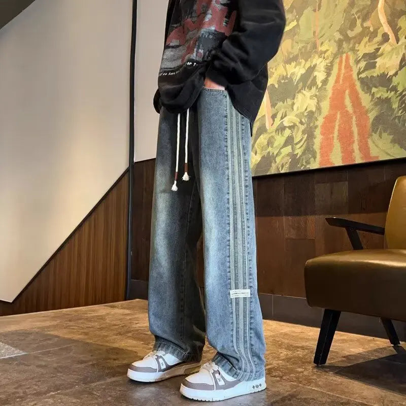 Loose Straight-Leg Jeans